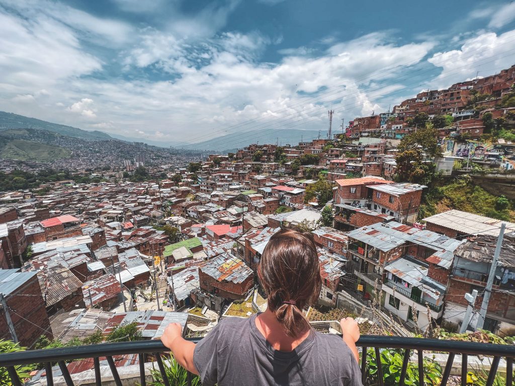 Panorama over Comuna 13 wijk in Medellin